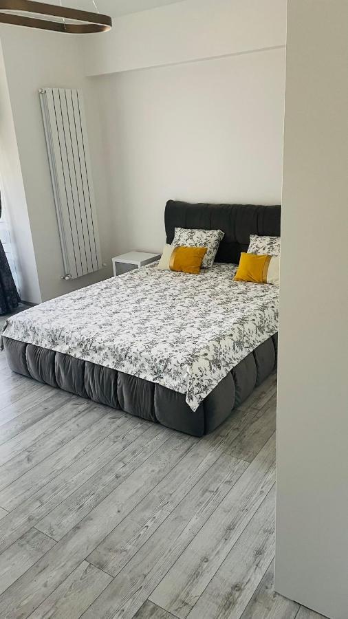 Eric Apartament มามายา ภายนอก รูปภาพ